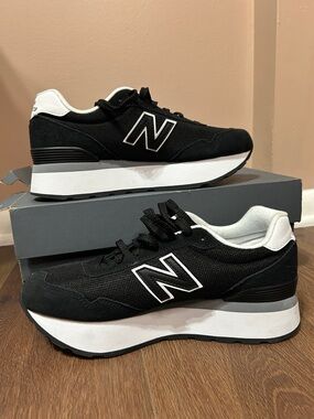 New Balance platform Black Sneakers size 9.5 woman’s NWOB